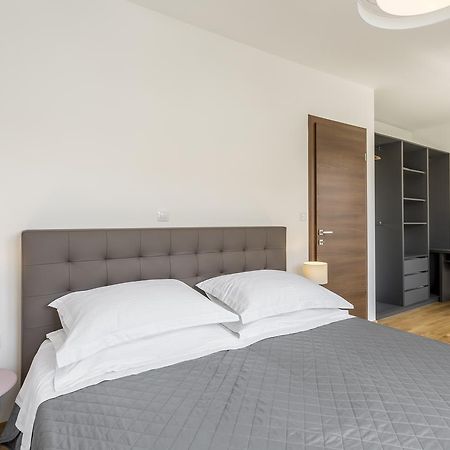 Luxury 3 Bed Apartment, Large Terrace, Pool, Close To Beach And Split! 珀德垂那 外观 照片