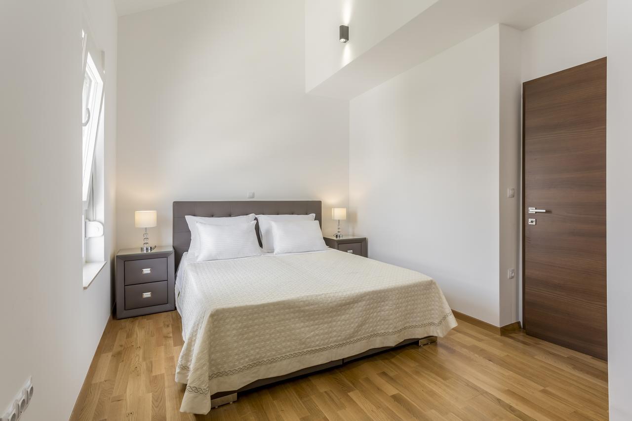 Luxury 3 Bed Apartment, Large Terrace, Pool, Close To Beach And Split! 珀德垂那 外观 照片