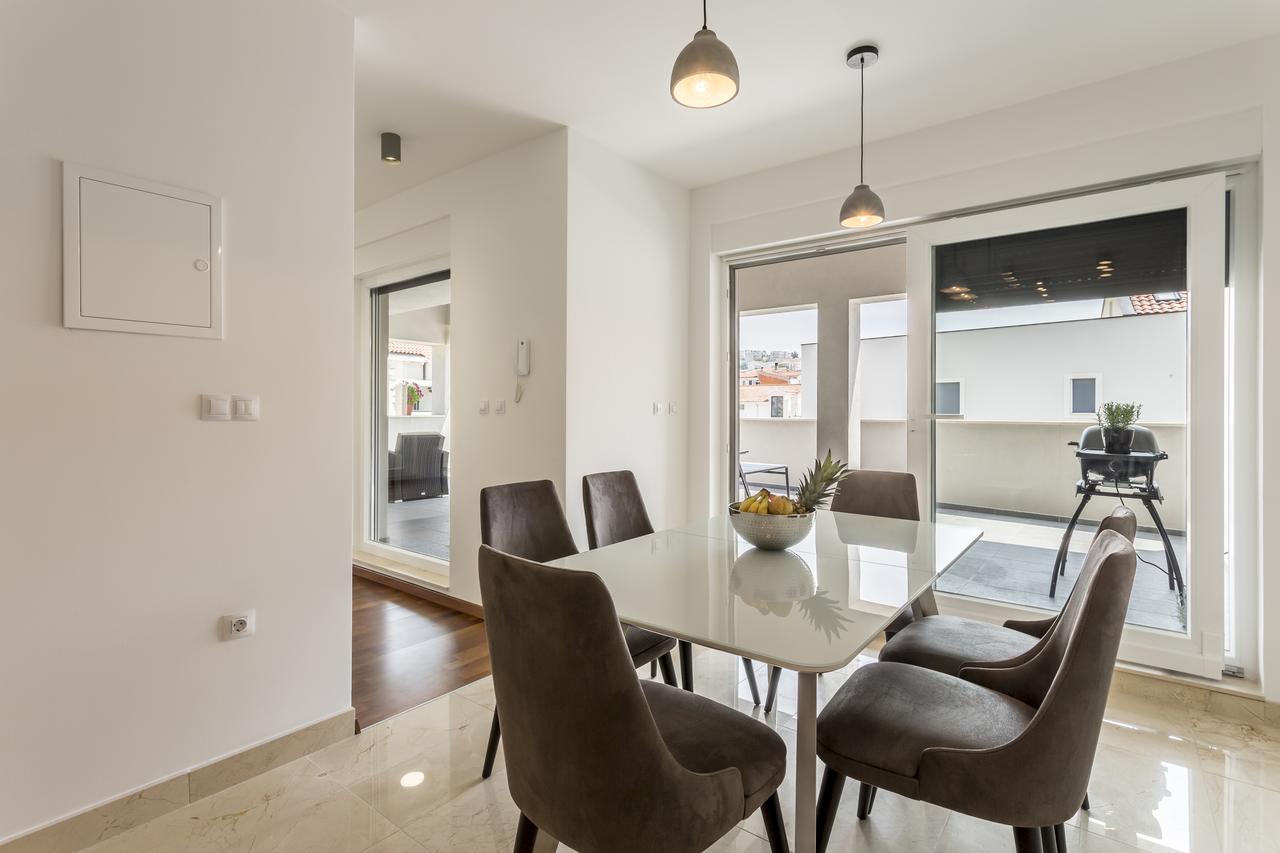 Luxury 3 Bed Apartment, Large Terrace, Pool, Close To Beach And Split! 珀德垂那 外观 照片