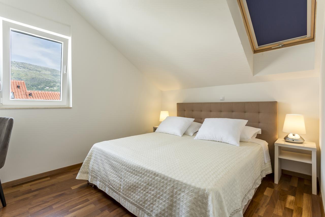 Luxury 3 Bed Apartment, Large Terrace, Pool, Close To Beach And Split! 珀德垂那 外观 照片