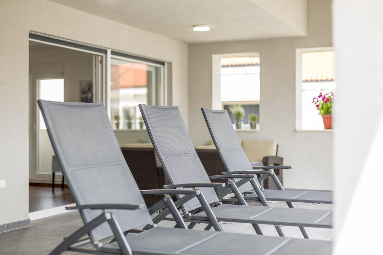 Luxury 3 Bed Apartment, Large Terrace, Pool, Close To Beach And Split! 珀德垂那 外观 照片